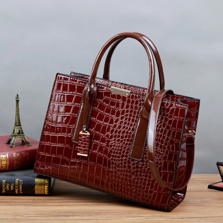Trivia Sharing- Why women prefer handbags ?